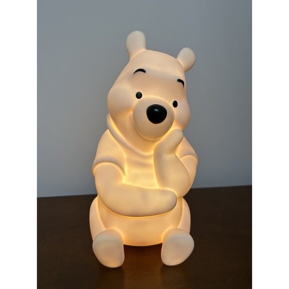 Disney Winnie the Pooh 8" White Figural Nightlight Night Light Bedside Timer - Picture 1 of 8